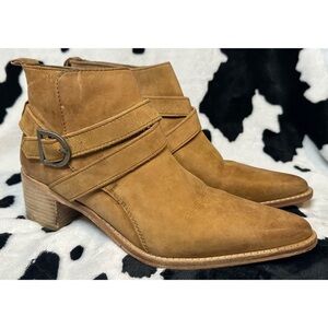 Free People Women's Back Loop Ankle‎ Buckle Booties Size 8 - Tan